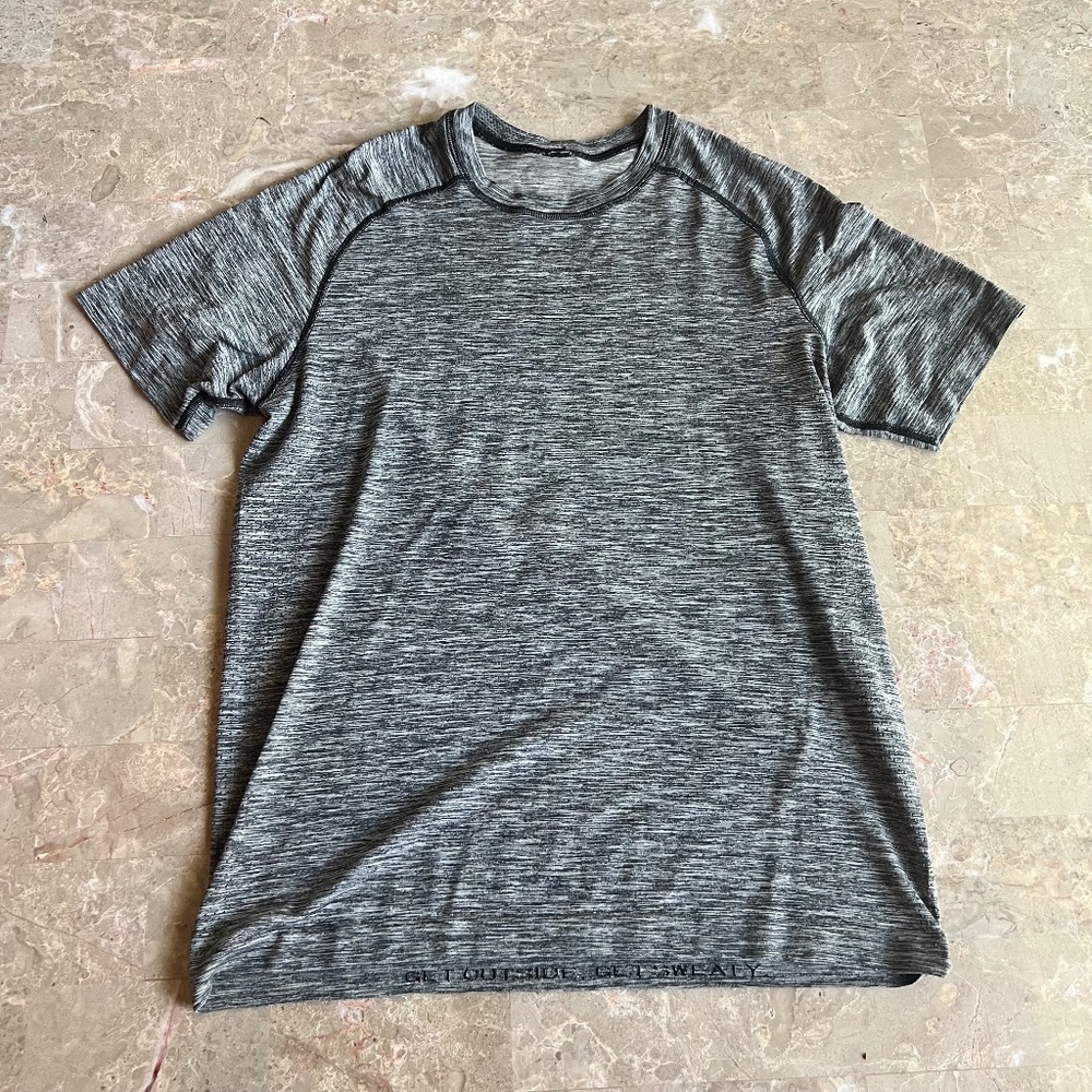 Lululemon Men's Athletic Shirt Grey Medium